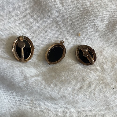 Vintage Cameo Earrings And Charm Set. Black and White. Jewlery - Picture 4 of 5