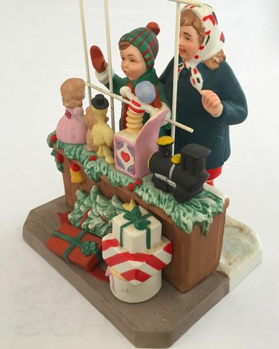 Estatuilla vintage 1983 de Norman Rockwell ""ALTAS ESPERANZAS"" de los compradores de ventana de Navidad - Imagen 8 de 11