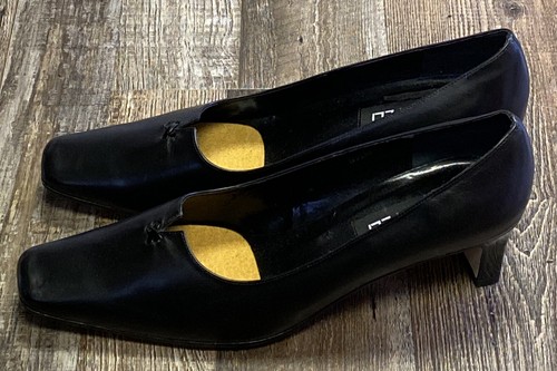 Vaneli Black Leather Lace Accent Low Block Heel Square Toe Pumps Size 9.5 M - Picture 5 of 6
