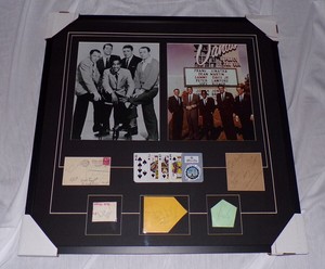 The-Rat-Pack-Signed-Framed-30x30-Photo-Set-w-Sands-Cards-amp-Chips-JSA-Sinatra