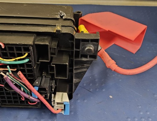 🔥08-11 Buick Lucerne/Cadillac DTS Rear Fuse Box Under Seat Fusebox Module OEM - Picture 8 of 11