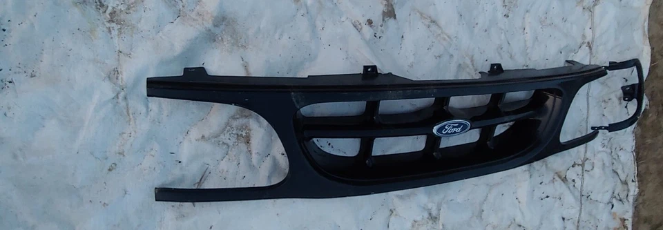 Б/У ОРИГИНАЛЬНАЯ ПЕРЕДНЯЯ РЕШЕТКА РАДИАТОРА 1999 00 01 02 FORD EXPLORER - Изображение 3 из 4