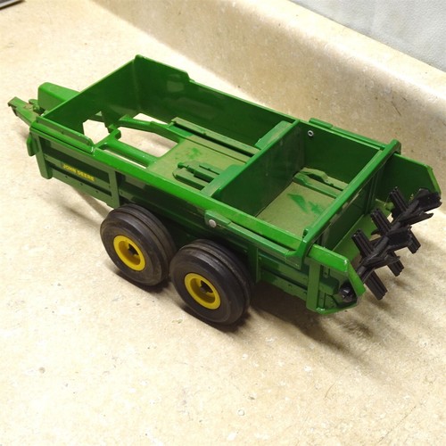 Esparcidor de estiércol Hydro-Push Ertl John Deere 680 de colección, buen estado - Imagen 2 de 12