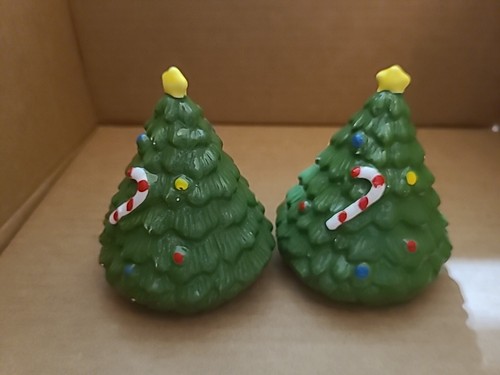 Salero y pimentero vintage ENESCO árbol de Navidad hecho en vacaciones en Taiwán