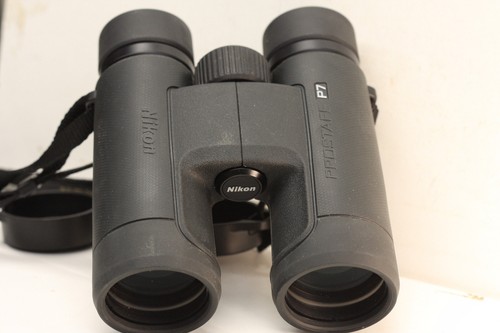 Nikon 10x42 Prostaff p7 Waterproof Binocular bright&clear - Picture 6 of 7