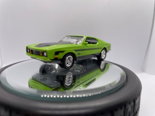 Johnny Lightning Mustang 1971 Ford Mustang Mach I - Loose - 1/64 - Picture 2 of 12