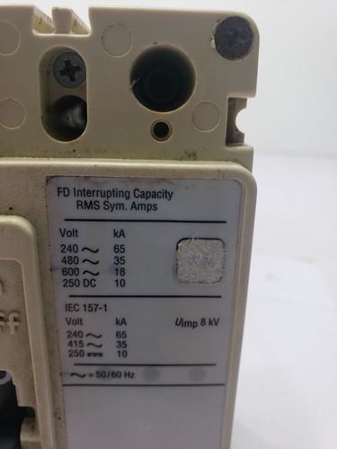 Cutler-Hammer Industrial Circuit Breaker 200 AMPS FD3200 3 Poles 600VAC - Picture 4 of 9