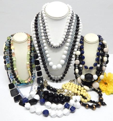VINTAGE TO NOW COSTUME CRAFT BEADED NECKLACE LOT FASHION JEWELRY LOT