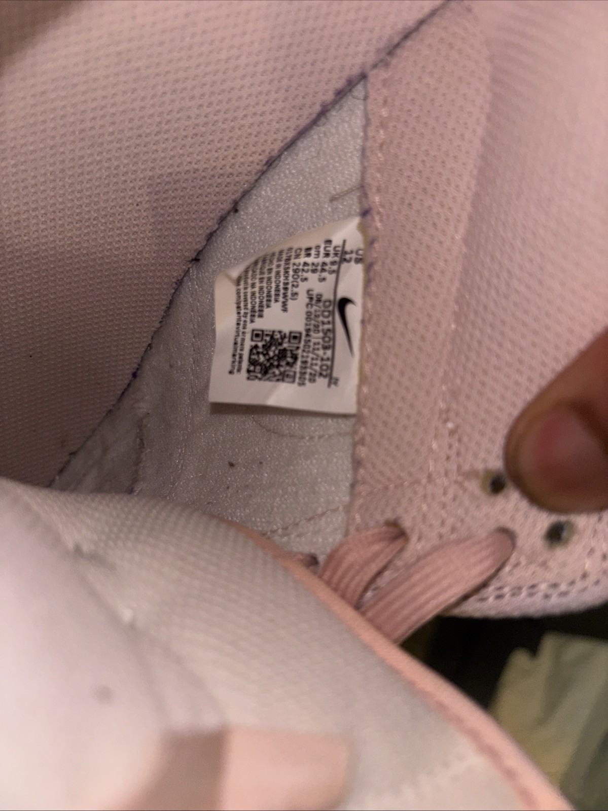 Nike Men’s Pink Dunks Low size 12 thumbnail 7