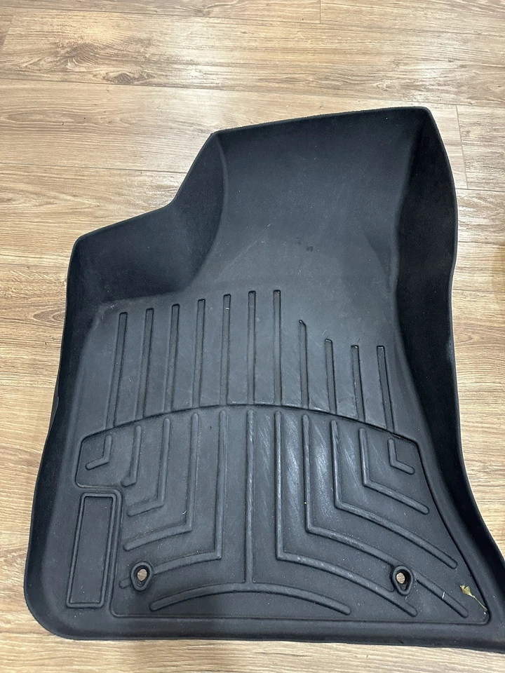 Forros de piso WeatherTech Chrysler 300 Dodge Charger Challenger r/t Hellcat negro Foto 4 de 4