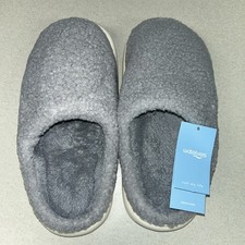 NWT WateLves Pillow Warm Memory Foam Slippers Fuzzy Non-Slip 7.5 men,10 women
