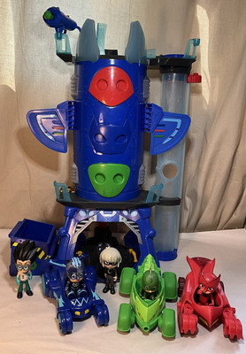 PJ Masks Deluxe Battle HQ Toy, Headquarters Playset + 5 Action Figures, 3 Cars