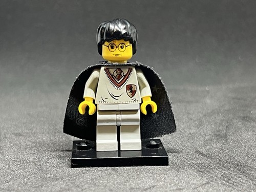 LEGO Harry Potter Minifigure: Harry Potter (hp005) (4730) - Picture 1 of 4