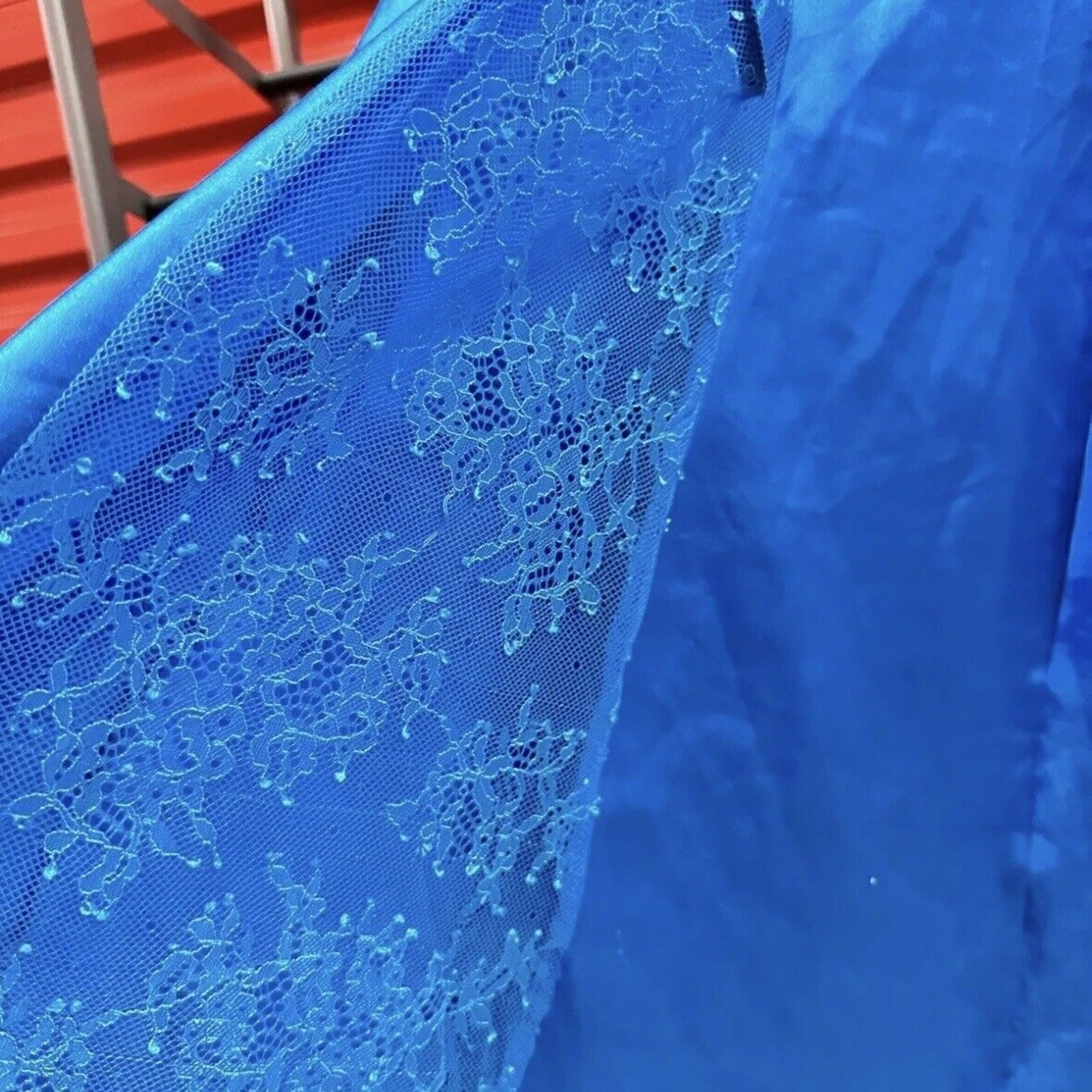 UNDERCOVER Abito Victoria's Secret blu brillante raso orlo pizzo dettagliato slip chemise taglia L