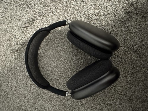 Écouteurs supra-auriculaires Apple AirPods Max noir port Lightning ANC - Photo 3 sur 5