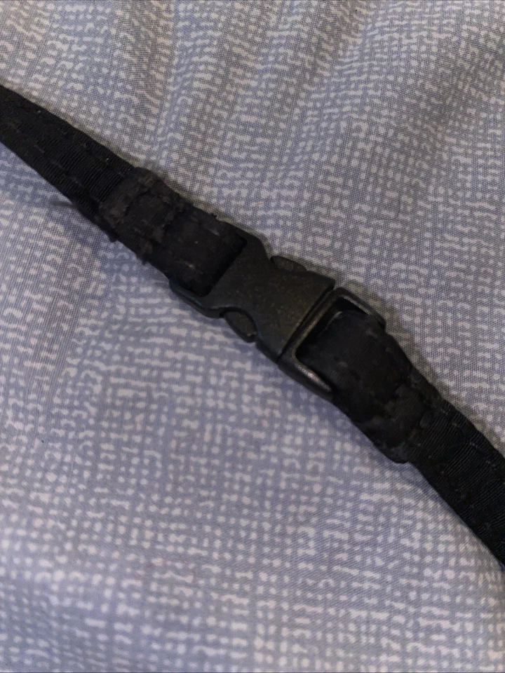 Vera Bradley 19” Long Replacement Strap W Key Ring, Claw Hook, Black Cotton - Image 4 of 4