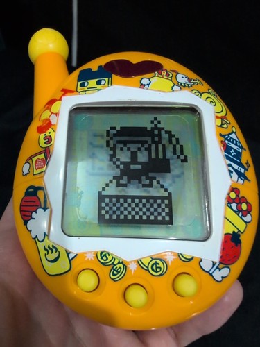 BANDAI Ouchi No Deka Tamagotchi Big Orange Ver. Virtual Pet Game Japan - Picture 3 of 3