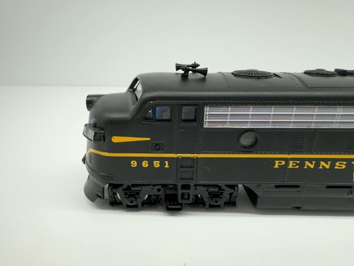 Bachmann Plus HO #9651A Pennsylvania Railroad PRR #31215 EMD F7A Locomotive - Picture 4 of 20