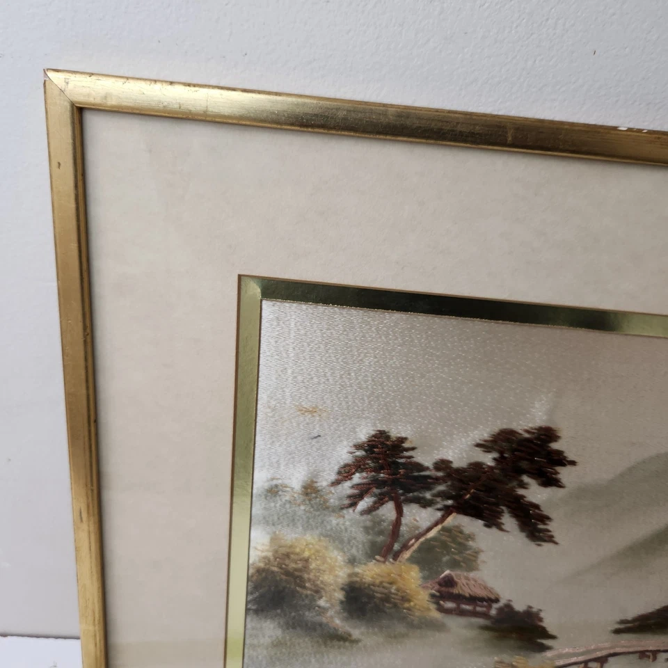 Arte textil bordado seda japonés paisaje asiático vintage enmarcado 22 x 16,5" Foto 4 de 4