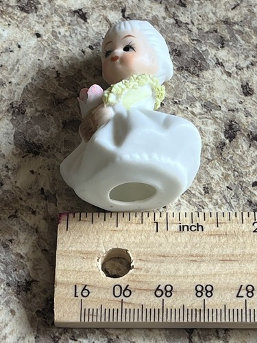 4 pc Vintage Porcelain Miniature Lady Figurine 2" Tall Dress Flower Bouquet U61 - 第 15/16 張圖片