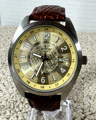 Reloj Croton Hombre Auqamatic, 10 ATM con Nuevo en Caja 44mm Esfera Tono Dorado - Imagen 5 de 12