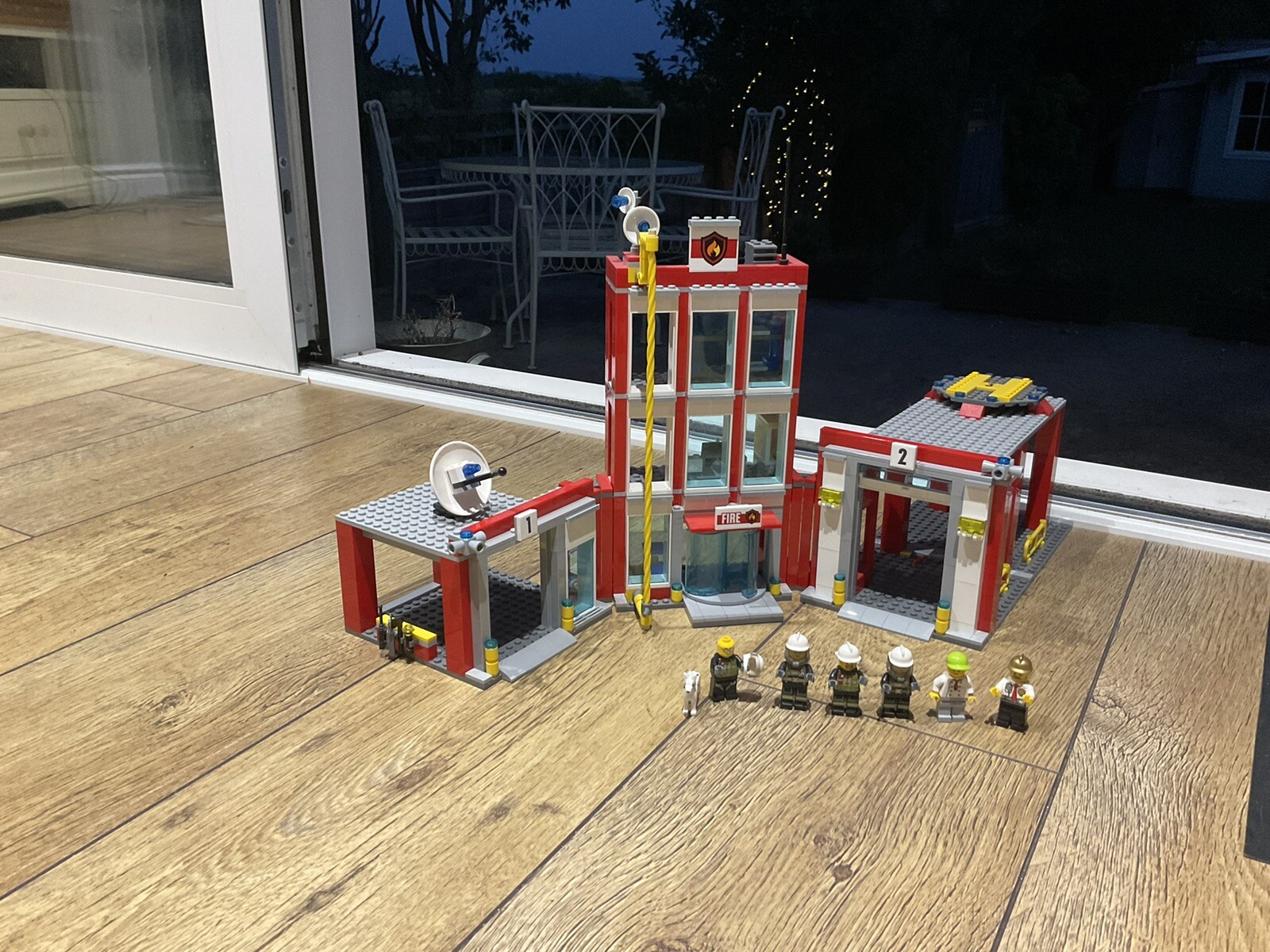 Picture 4 of 6