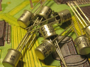 5 Stück 2N 2907A Transistor PNP TO-18 60V 0,6A 0,4W 5 Stück 2N 2907A Transistor PNP TO-18 60V 0,6A 0,4W