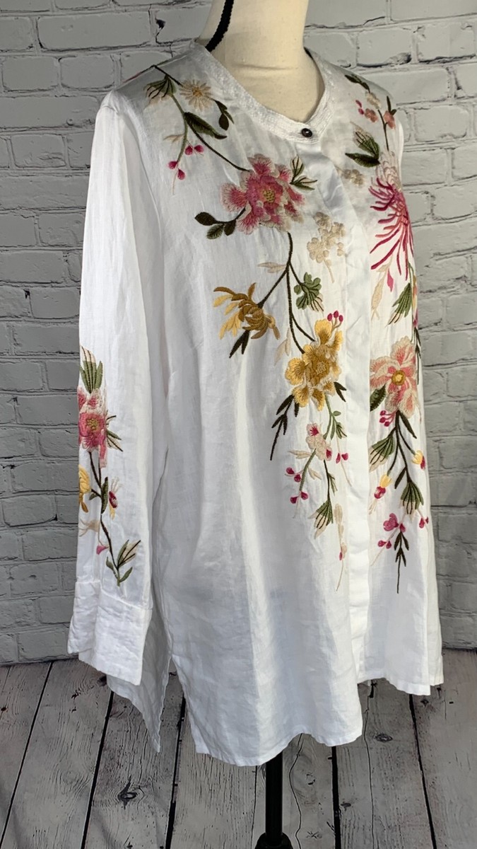NWT $270 Johnny Was Mei Voyager Tunic Shirt White Floral NWT $270 Johnny Was Mei Voyager Tunic Shirt White Floral