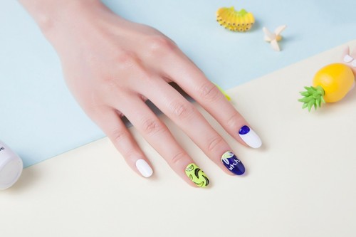 KONAD SQURE IMAGE PLATE - 18 - Picture 4 of 6