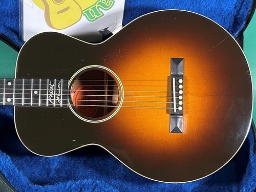 Gibson ROBERT JOHNSON L-1 Sunburst 2010 acoustic guitar - Picture 2 of 11