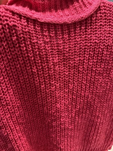 Day & Moon L großer rosa geschnittener klobiger Strickpullover neu mit Etikett Rollkragenpullover ärmellos - Bild 5 von 12