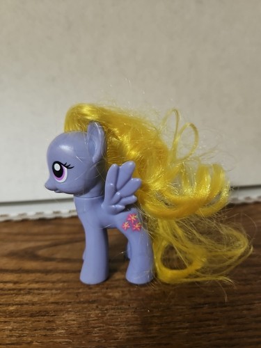 My Little Pony Friendship is Magic 3" Figure Lily Blossom Single Brushable G4 - Picture 4 of 13