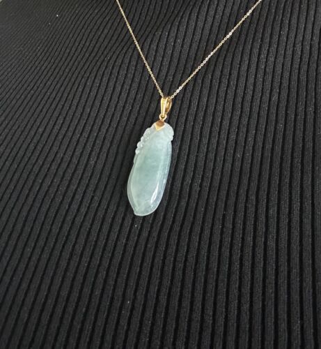 Colgante frijol birmano natural verde claro jadeíta jadeíta oro liso 14k cuerda - Imagen 2 de 9
