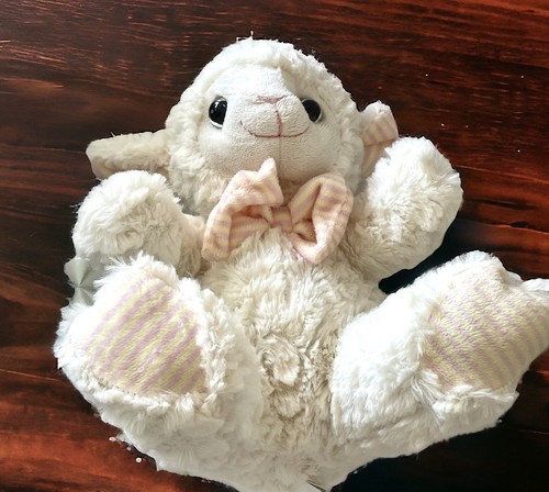 KELLYTOY Plush Lamb Stuffed Animal White 2015 Super Soft Baby Sheep 11” With Bow - Picture 3 of 6