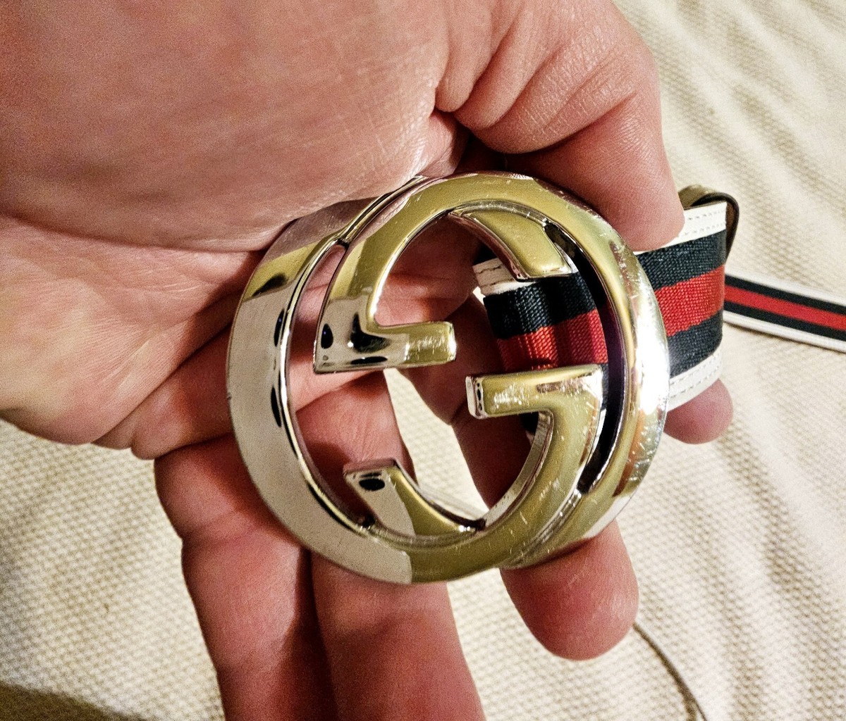 gucci ベルト　シルバー Gucci Belt Silver GG Logo Buckle White Leather W/Red/Blue