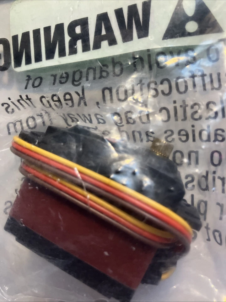 Redcat Landslide Hexfly PZ-15328B Metal Gear 15kg Servo & 62021 105 mm Dog bone - Image 3 of 4