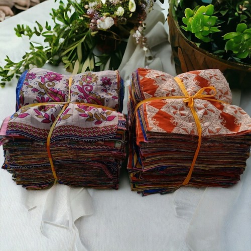Indian Vintage 25 Pc Of Recycle Silk Sari Remnants/Fabric 8"X8" Fabric Scraps - Picture 4 of 5