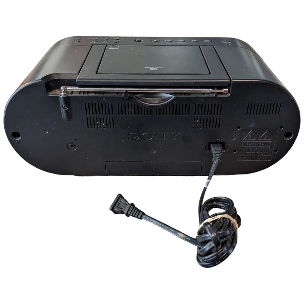 Sony Boombox CD IPod Dock Vintage ZS-S4iP Audio In Radio Sony Boombox CD IPod Dock Vintage ZS-S4iP Audio In Radio