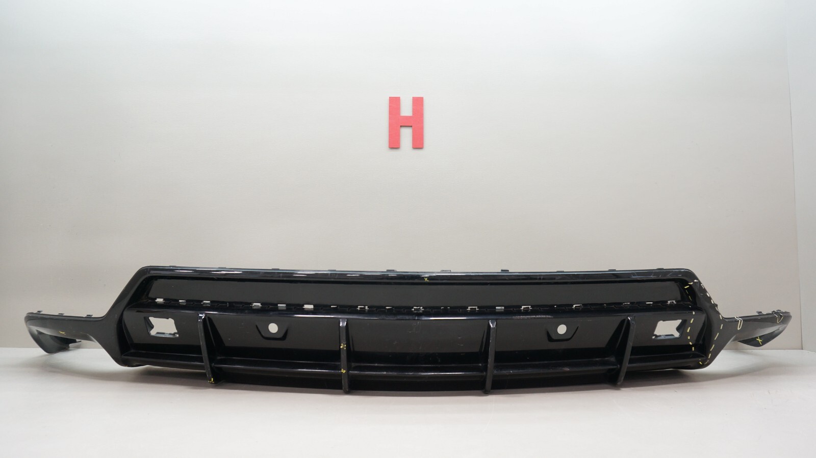 2018-2022 LAMBORGHINI URUS REAR LOWER BUMPER VALANCE PANEL OEM 4ML807539