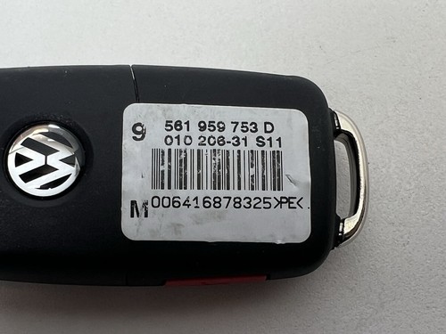 OEM VOLKSWAGEN VW 561837 202 D Flip Keyless Remote 5-Buttons FCC ID:NBG010206T - Picture 3 of 6
