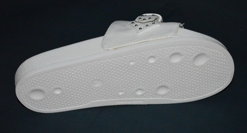 Simply Vera Vera Wang Women's Symbols Slide White Sandals Size 5 - Picture 4 of 4