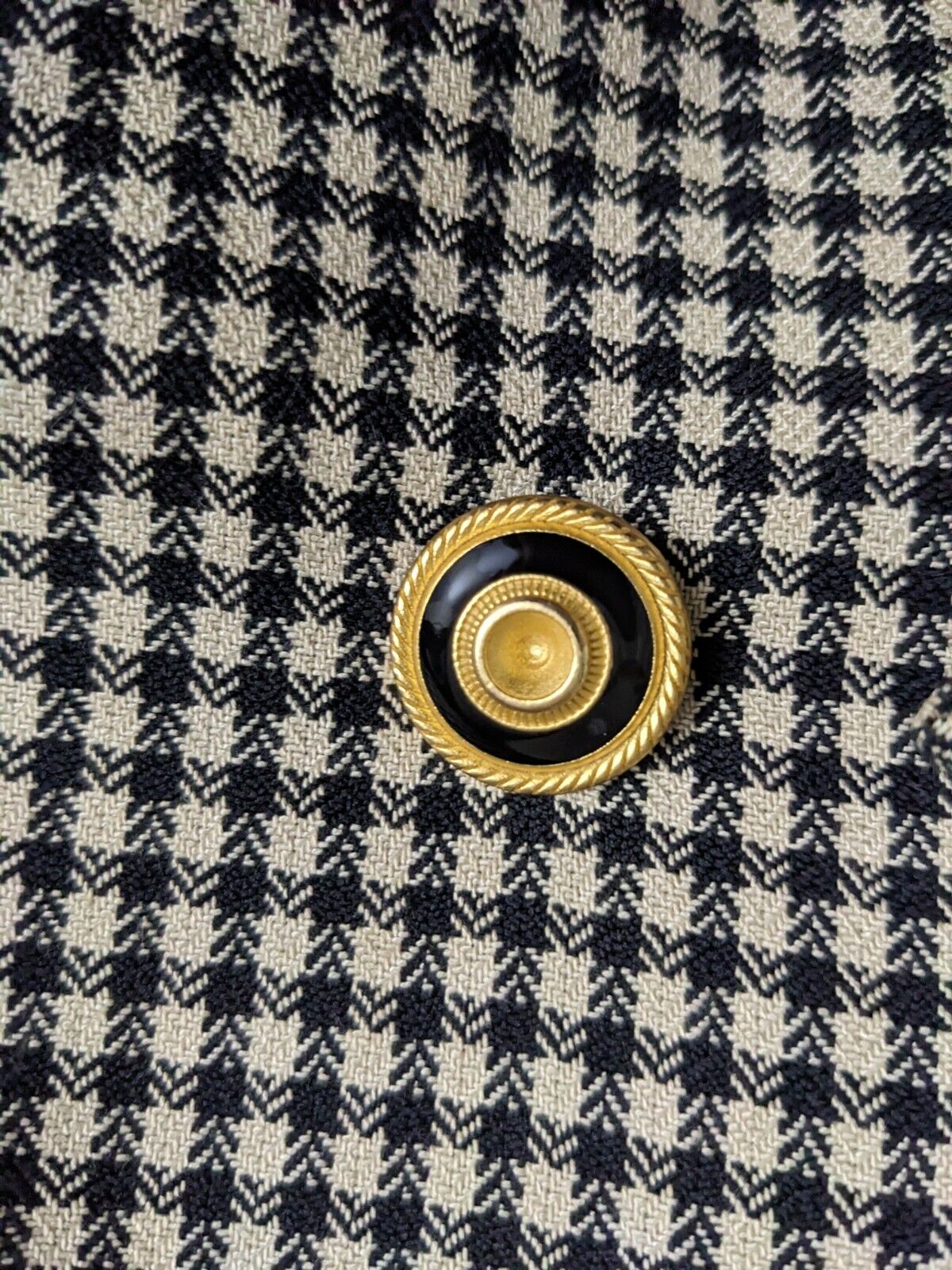 Picture 4 of 11