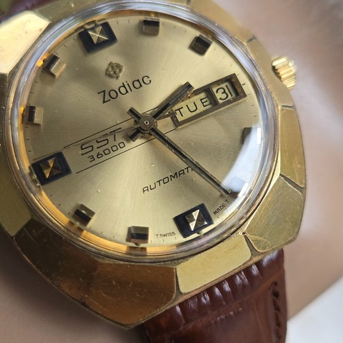 Vintage ZODIAC men's automatic watch SST 36000 CAL.86 DAY/DATE swiss made 1970s - Picture 9 of 24