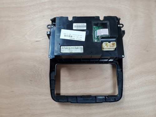 2001-2007 Toyota Highlander Manual AC Climate Control Dash Bezel 84010-48260 - Picture 5 of 6