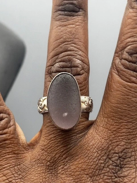 Anillo de plata esterlina de vidrio marino genuino lavanda talla 9,5 Foto 2 de 4