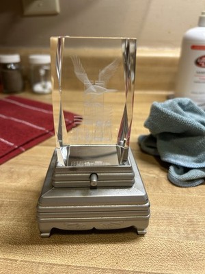 World Trade Center Memorabilia Crystal With The Trade Center Etched In The...
