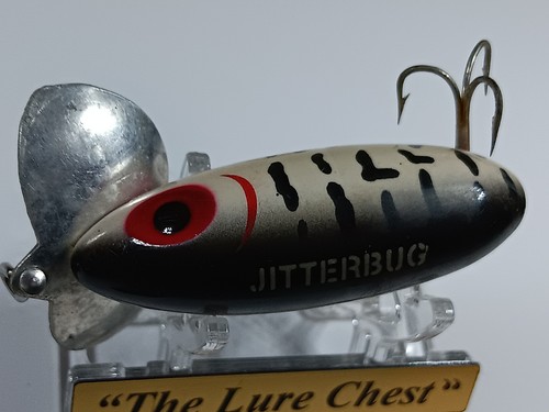 Arbogast fishing lure vintage Jitterbug, rare Red spot Coachdog. Bass Trout lure - Picture 9 of 12