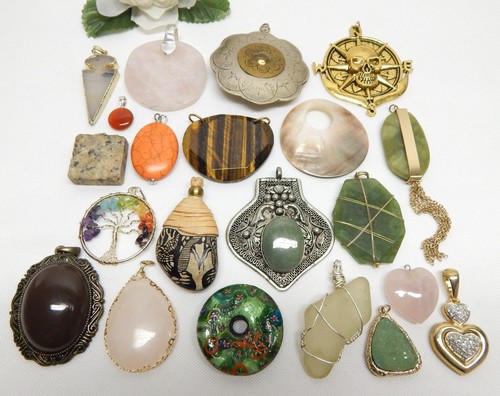 VINTAGE TO NOW PENDANT LOT, ASSORTED MATERIALS