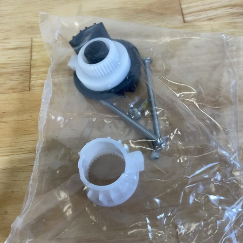 Moldura de ducha Moen cromada Gibson Posi-Temp -- Modelo# T2902EP - Casi completa - Imagen 16 de 23