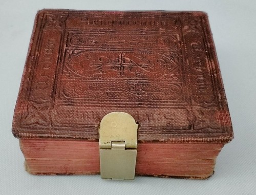 ANTIQUE MINIATURE THUMB BIBLE 1856 - Picture 2 of 8